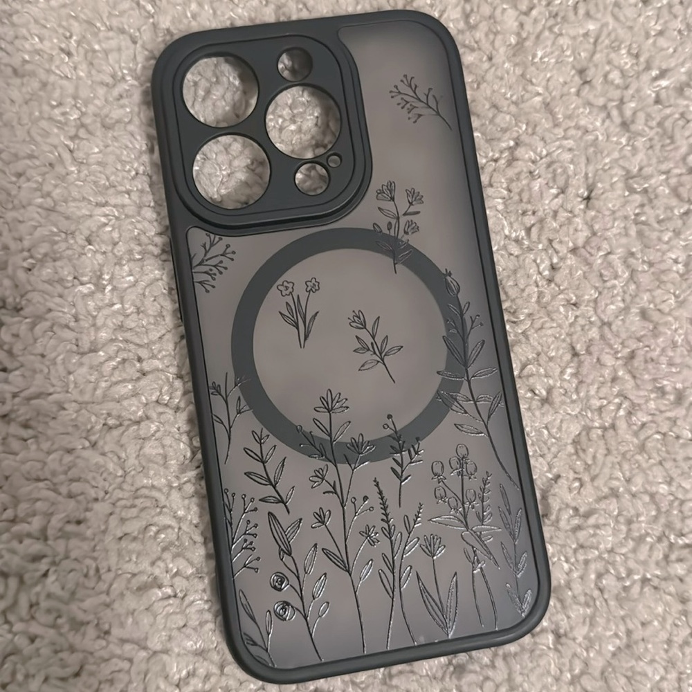 floral iphone 15 Pro case